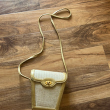 Load image into Gallery viewer, 10-17-23 gold straw crossbody
