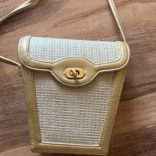 Load image into Gallery viewer, 10-17-23 gold straw crossbody
