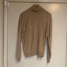 Load image into Gallery viewer, 10-24-22 M gold turtleneck top
